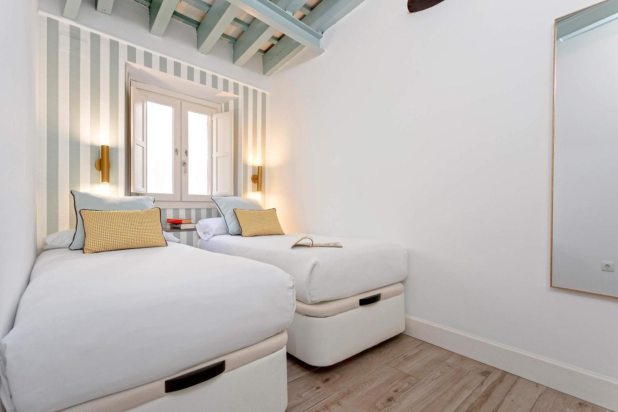 Genteel Home Padre Marchena Sevilla Bagian luar foto